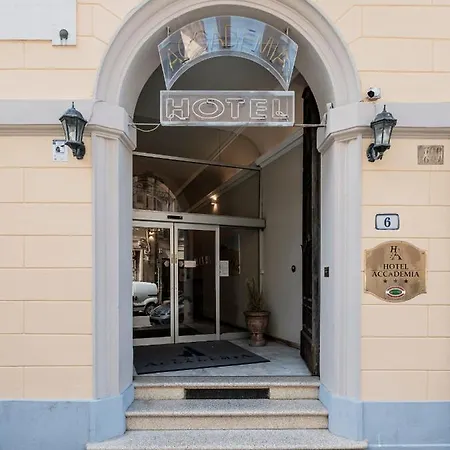 Accademia 3*