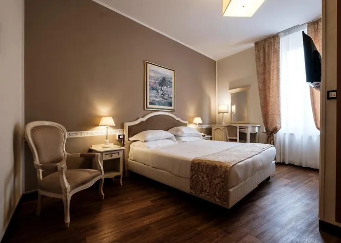 Accademia Hotel Bolonia