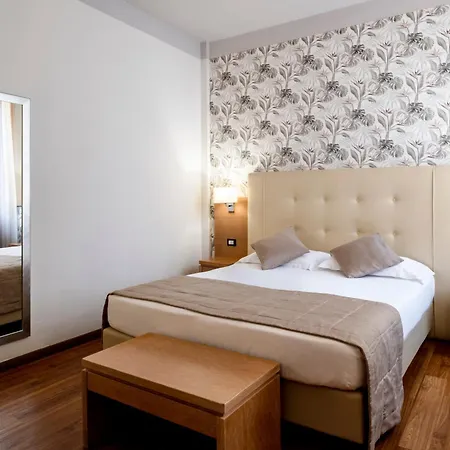 Otel Accademia 3*