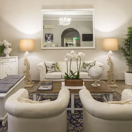 Accademia Hotel 3*