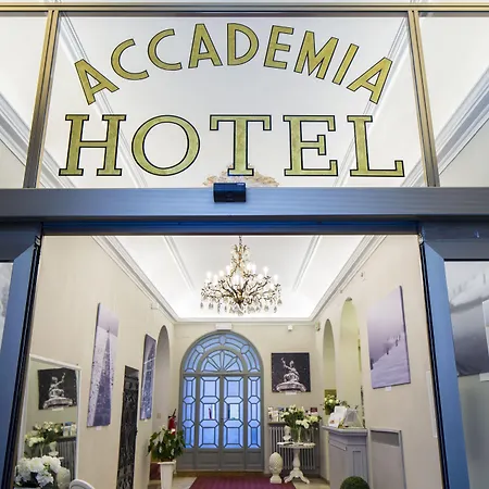 Accademia Hotel 3*